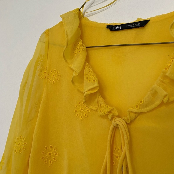 NWOT Zara yellow embroidered blouse - Picture 10 of 10
